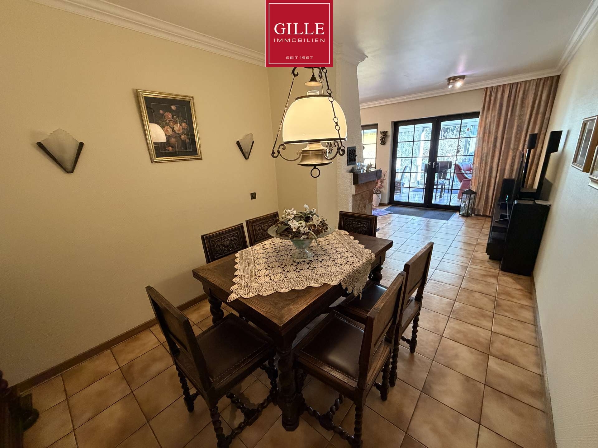 Ansicht 9 von: Sehr gepflegte DHH- mit Wintergarten, Sauna und Kamin und Garage in Neuss-Holzheim zu verkaufen